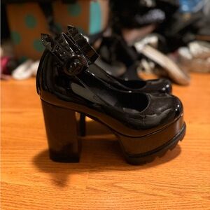Glossy Black Platform Mary Jane Shoes